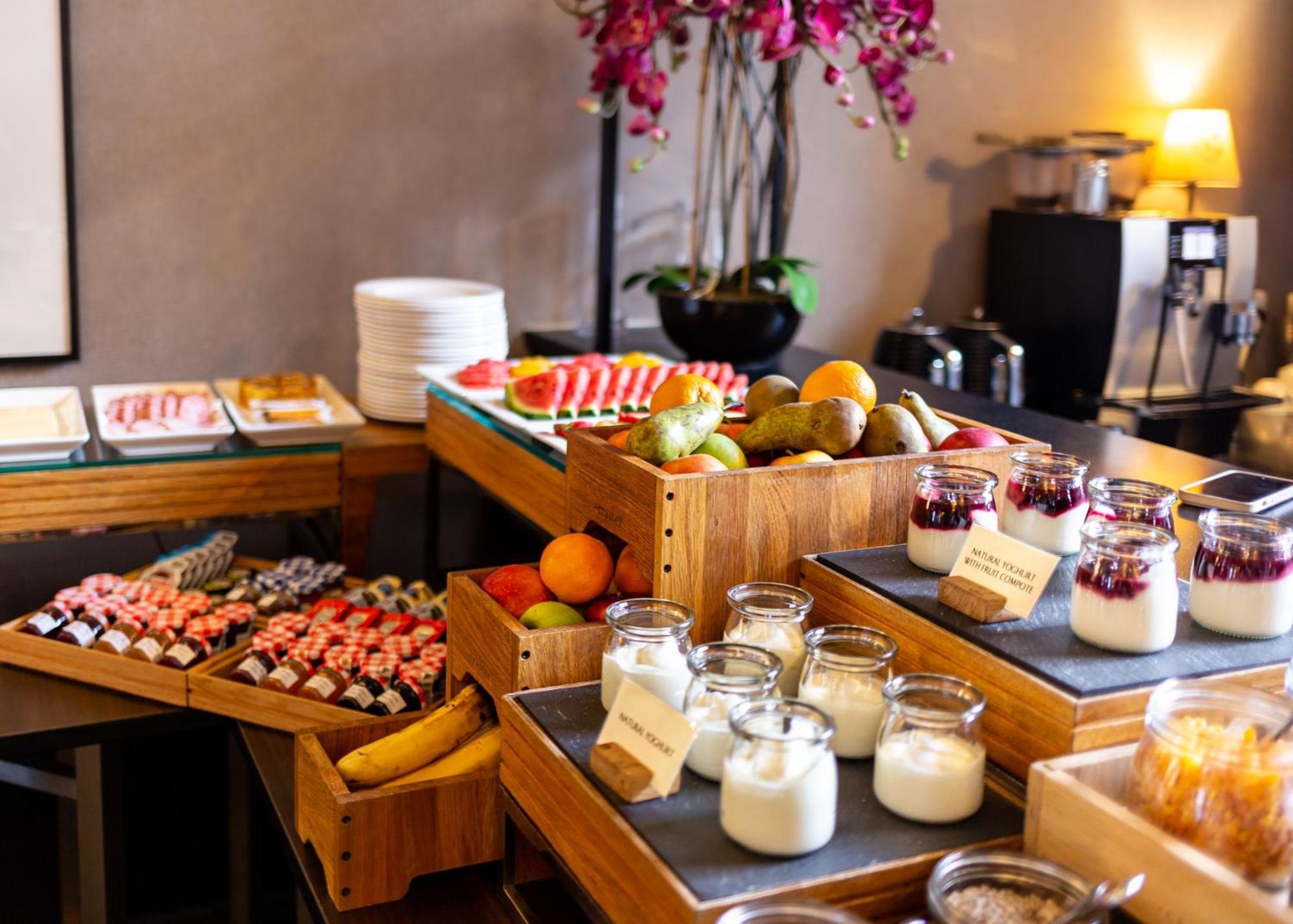 Nira Caledonia Hotel Edinburgh Bagian luar foto